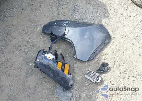 2025 Hyundai Kona Electric Sel z USA, uszkodzony, nr VIN KM8HC3A61SU027763